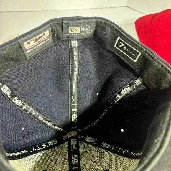 Men's Atlanta Braves New Era Logo 59FIFTY Red And Navy Fitted Hat 7 3/8 Lot Of 3 - Picture 8 of 10